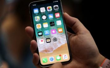 Apple close to trillion-dollar value after iPhone X drives leap in profits