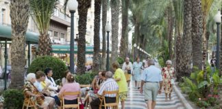 Why Spaniards are living longer – Fruit, veg and family life