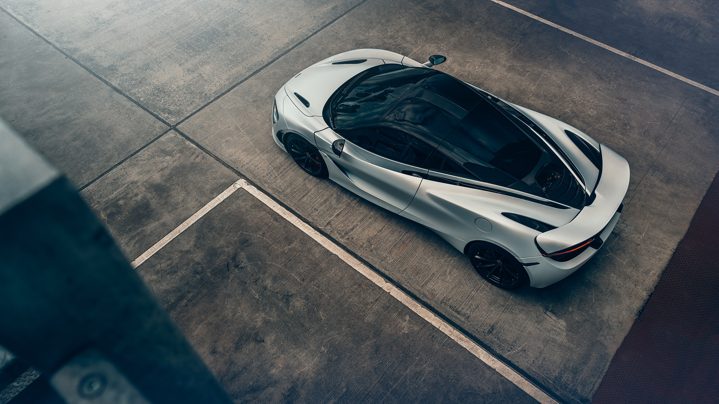 McLaren 720s before the dome