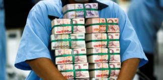 Stronger baht ‘will hurt exporters and farmers’