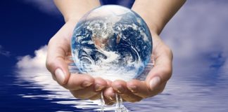 ‘Water from air’ aims to turn back Thailand’s tide of plastic