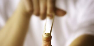 Man fined $300 for shooting 2 rubber bands onto Singapore public road