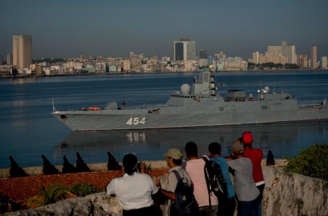 Rusian warship havana
