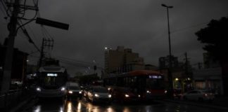 Smoke from Burning Amazon Turns São Paulo Afternoon into Midnight