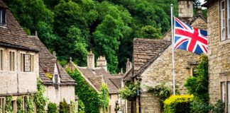 What Brexiteers can teach Remoaners about good manners