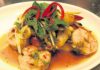 Thai prawn salad with green mangoes and chili lime sauce