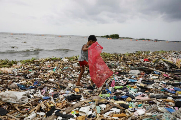trash-Island-Koh-Larn