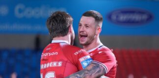 Salford Red Devils Triumph Over Leigh Leopards